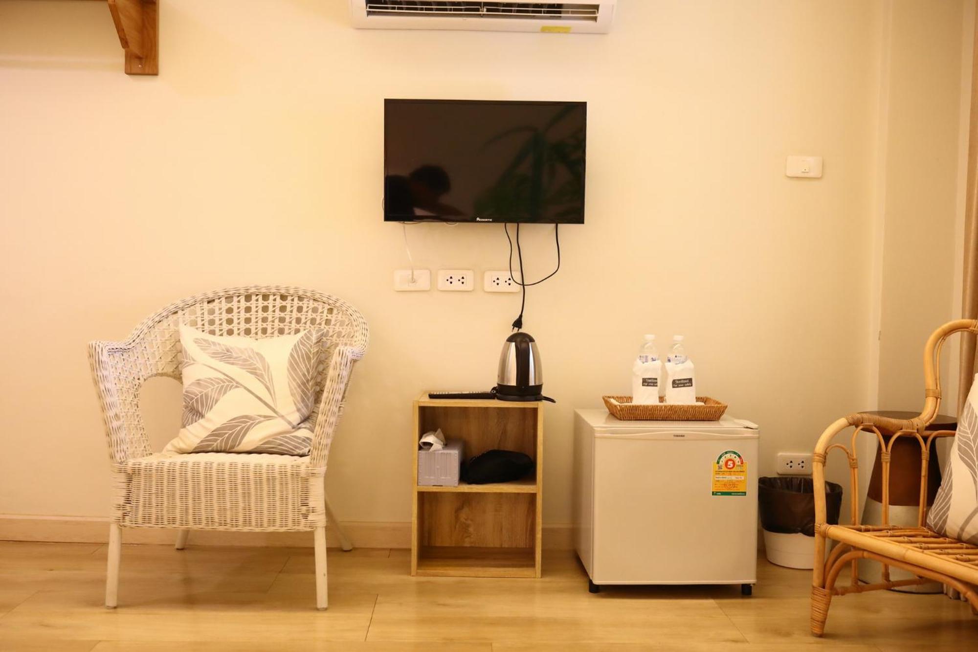 Poshtel Haven Bed & Breakfast Chiang Mai Bagian luar foto