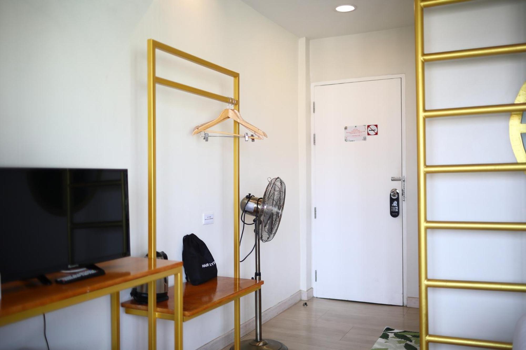 Poshtel Haven Bed & Breakfast Chiang Mai Bagian luar foto