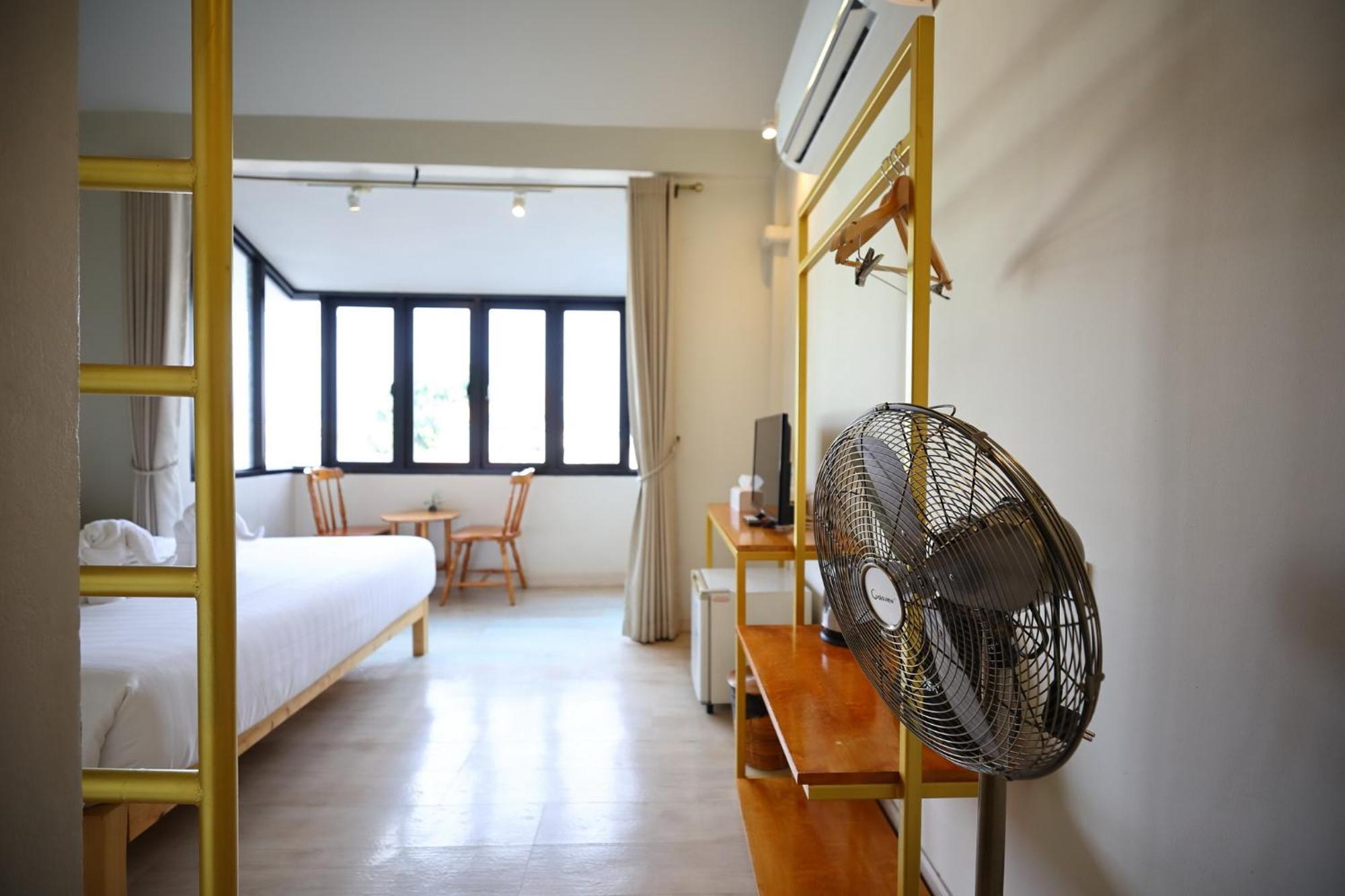 Poshtel Haven Bed & Breakfast Chiang Mai Bagian luar foto
