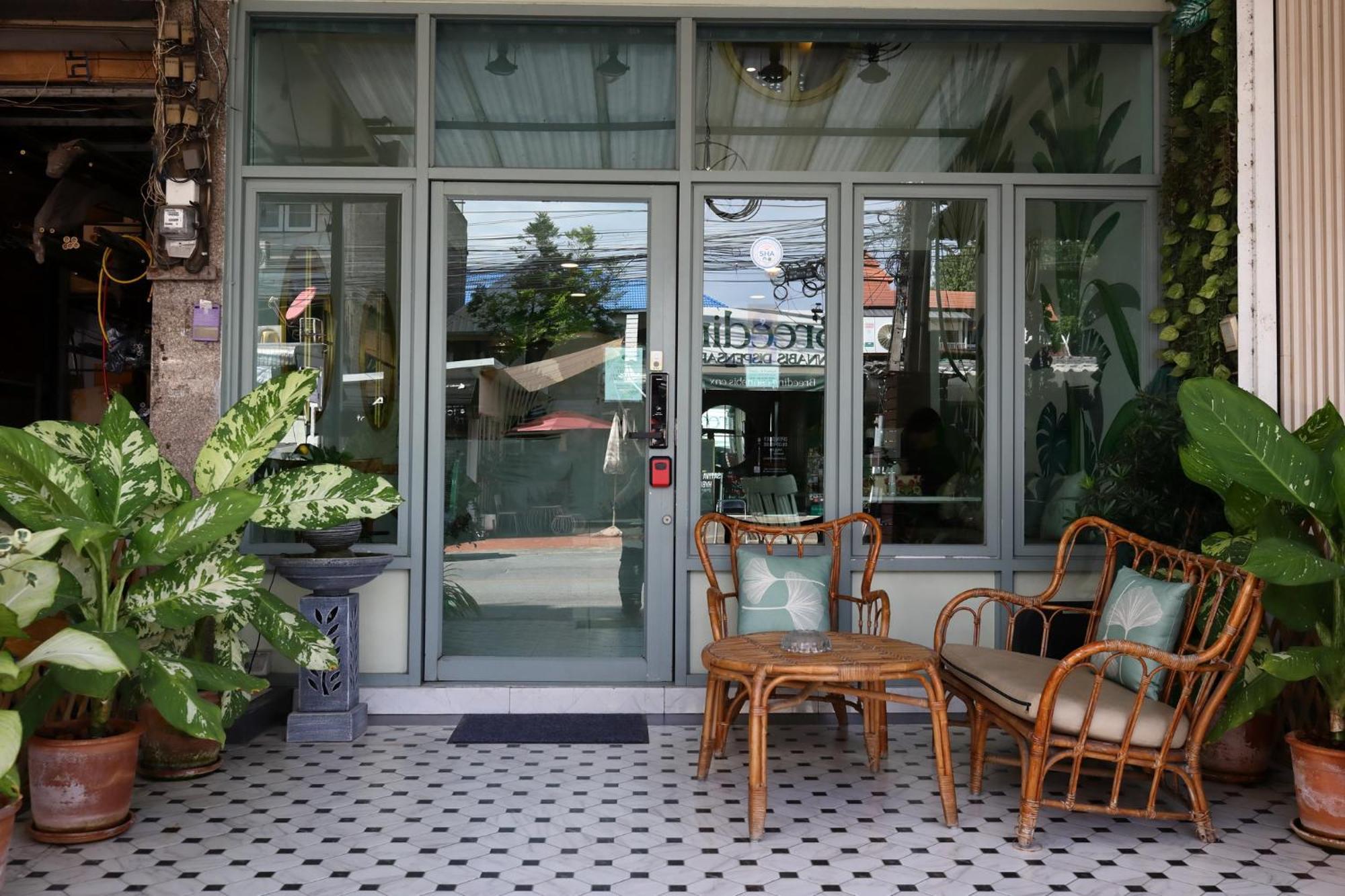 Poshtel Haven Bed & Breakfast Chiang Mai Bagian luar foto